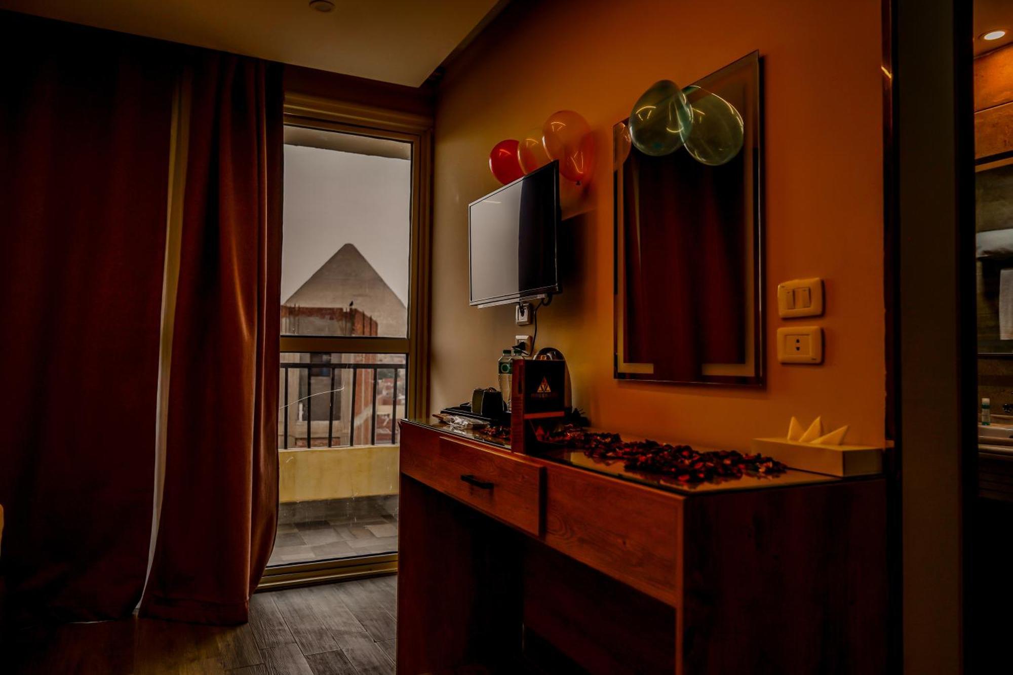 Pyramids Hotel Kafrat al Jabal Exterior photo
