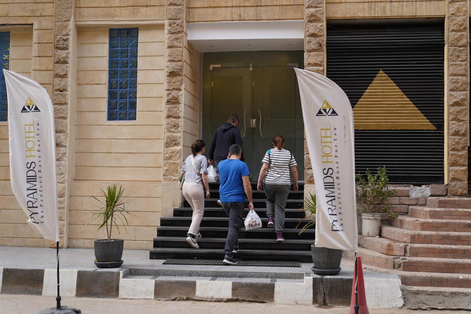 Pyramids Hotel Kafrat al Jabal Exterior photo