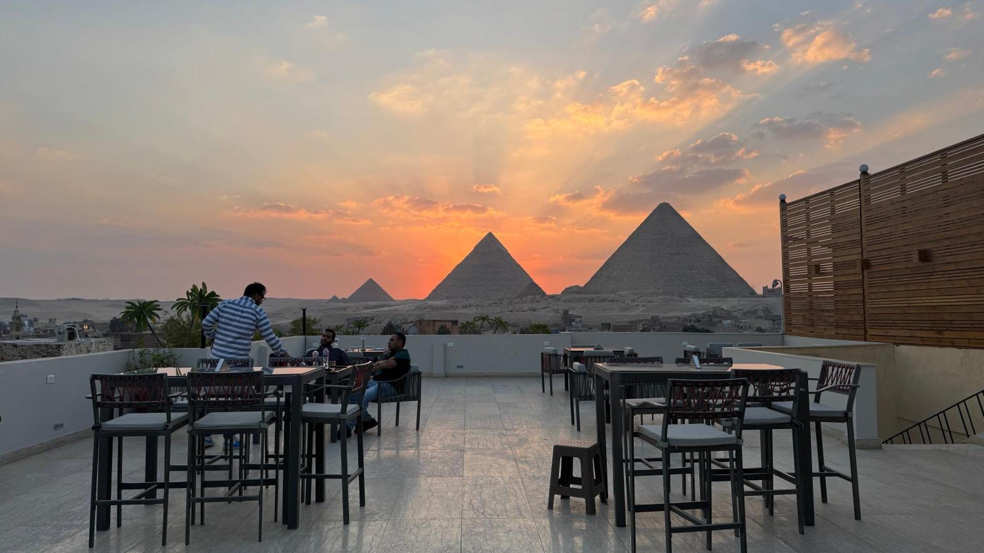 Pyramids Hotel Kafrat al Jabal Exterior photo